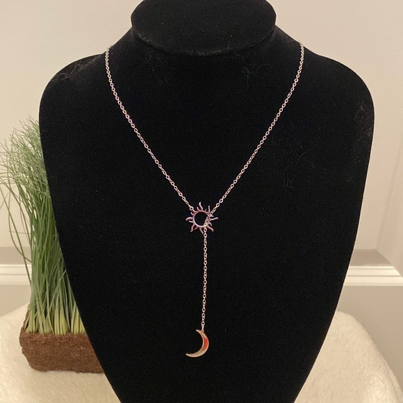 🆕NIP: Silver SUN & MOON Necklace- Silver plated - Picture 1 of 4